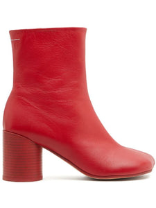 Anatomic ankle boots