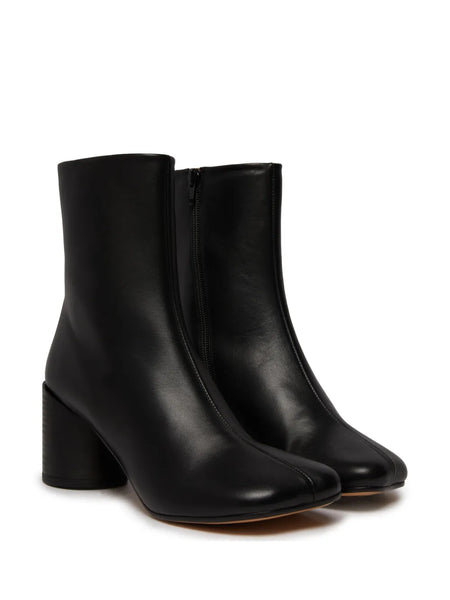 Anatomic ankle boots