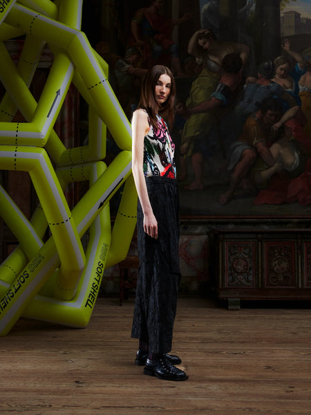 Sleeveless Plissé Top - Carrots