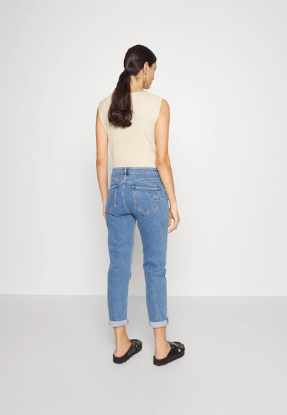 Relaxed fit jeans